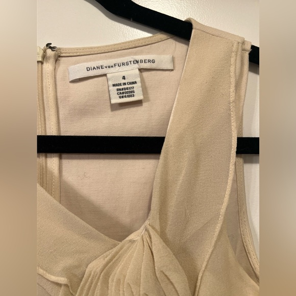 Diane Von Furstenberg Cocktail Dress - Picture 2 of 4